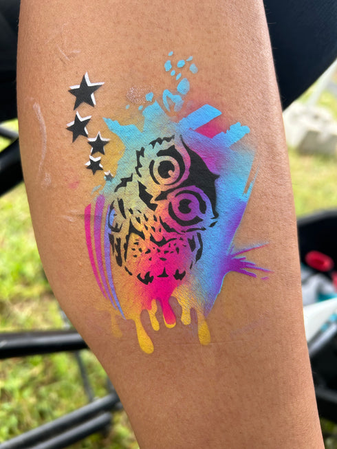 Hibou espiègle